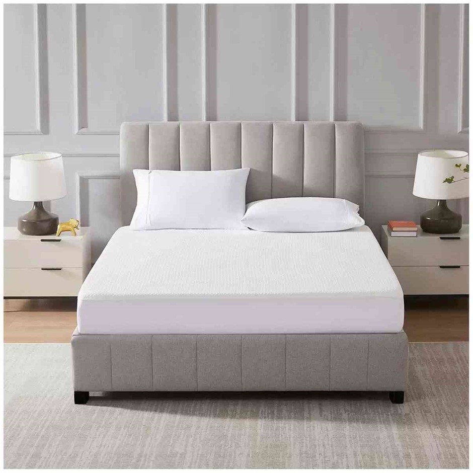 TOMMY BAHAMA ComfortOne Mattress Protector King. NB: damaged packaging