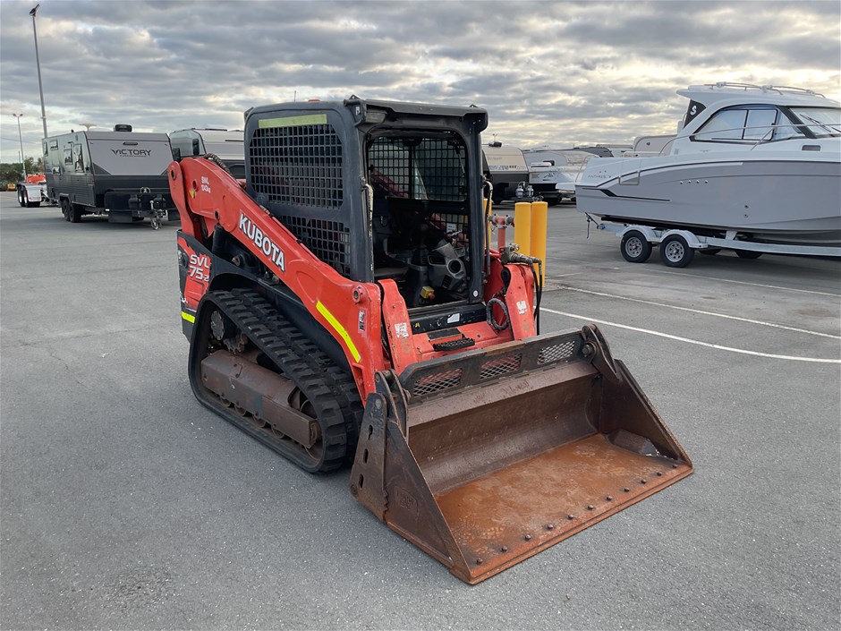 <p>Kubota SVL75 Skid Steer Loader (Track)</p>