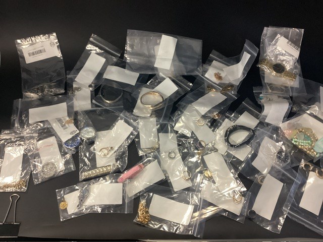 <p>Assorted Jewellery </p>