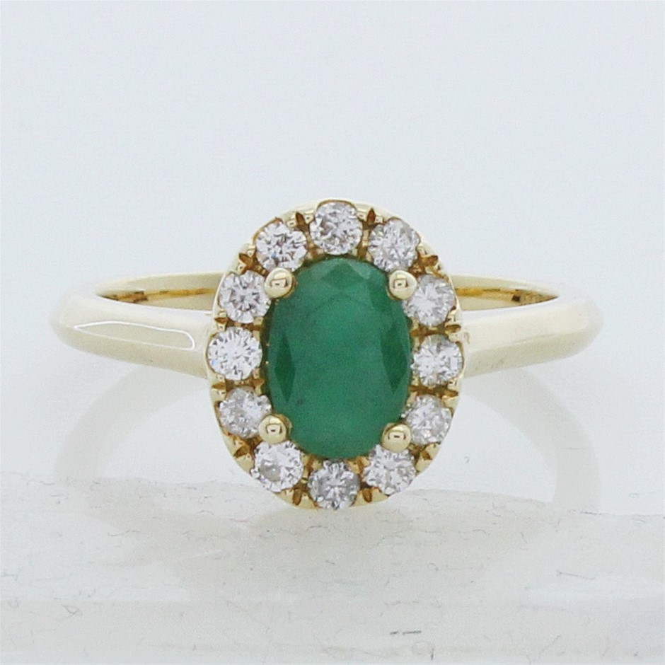 Yellow gold Diamond and Emerald dress ring (9K)