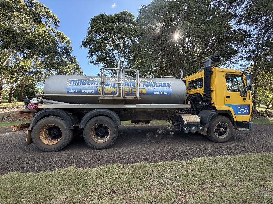 1995 Volvo FL7 Water Truck