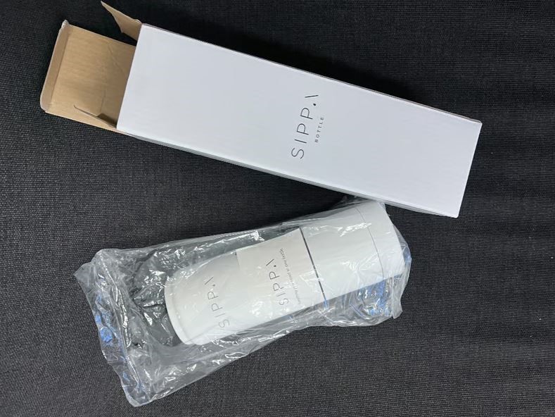 Brand New Sippa Bottles - White RRP Per bottle: $59.95