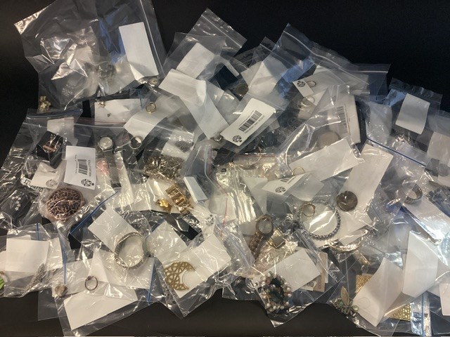 Assorted Jewellery