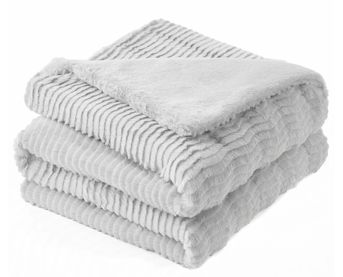 CASUAL LIVING Faux Fur Ribbed Texture Throw Blanket, 127cm x 177cm, Navy.