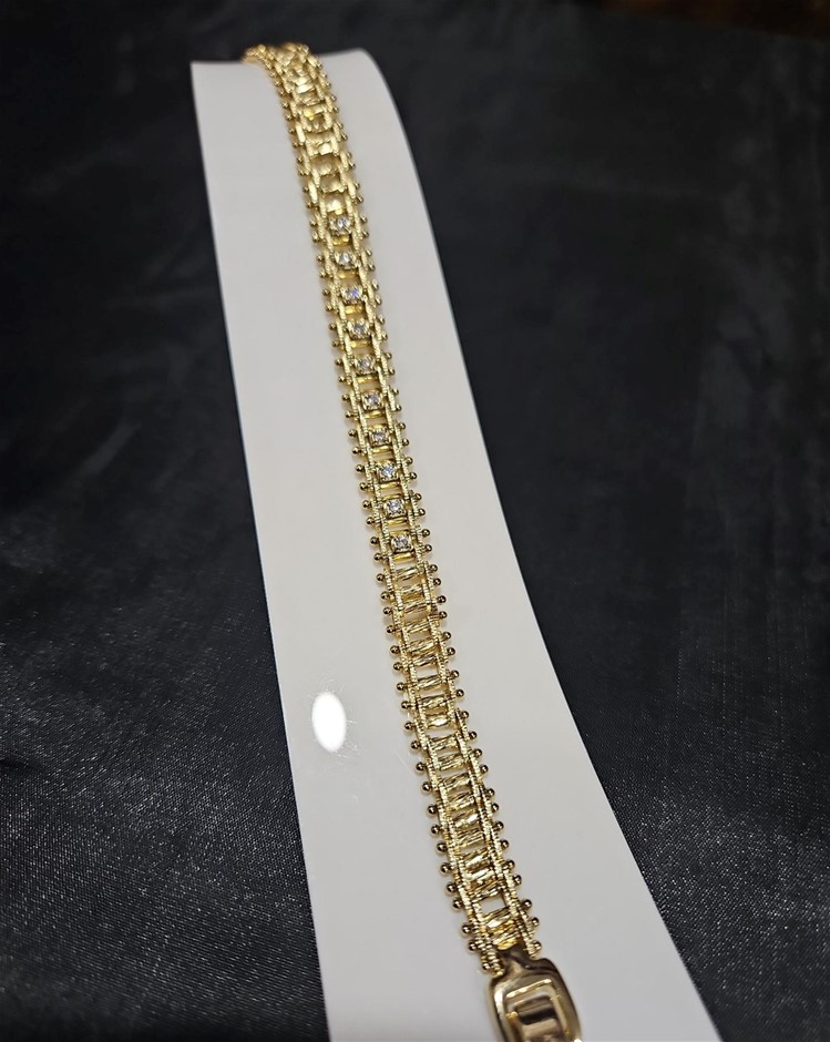 18K/Italy Gold Filled Bracelet -(stamped 18K/Italy)-Bonus Gift