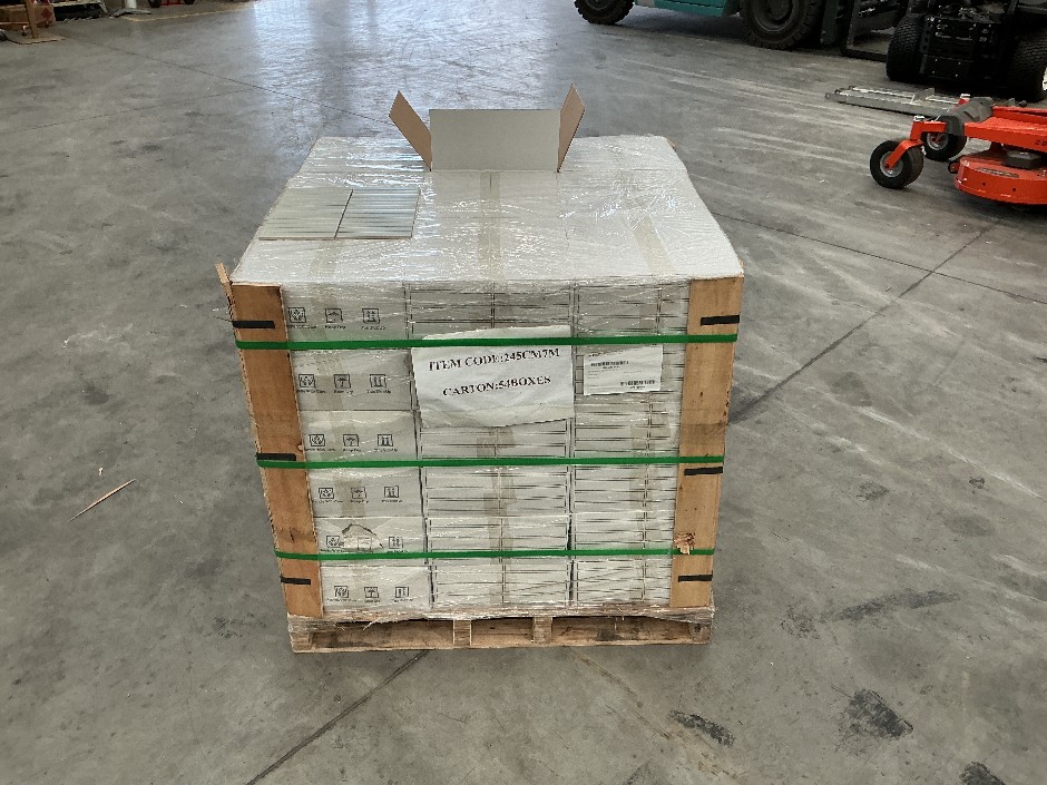 0005-23500560 · 1 x Pallet Light Green Stripe Tiles