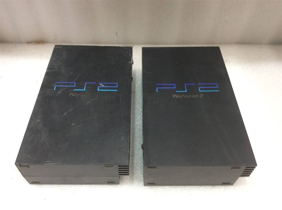 Sony SCPH-39002 and SCPH-50002 PlayStation 2 Game Consoles (Lot of 2)