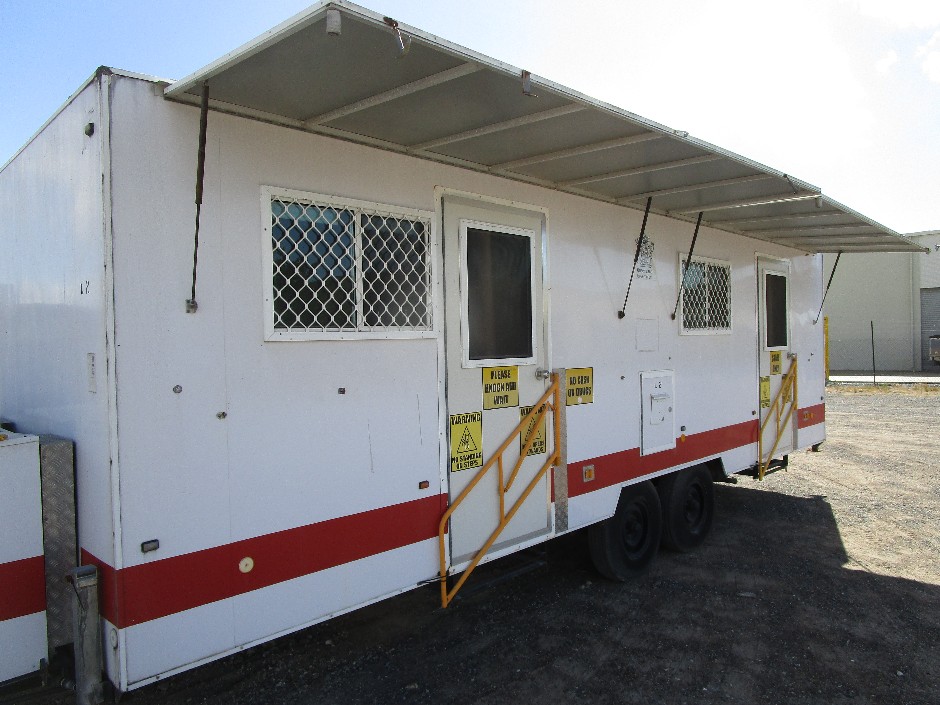 2007 Traymark Mobile Dental Office