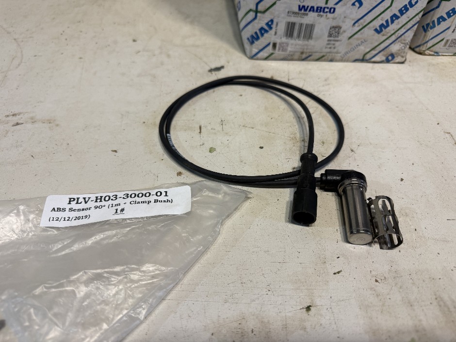 <p>ABS sensor, 1m and 2m cable, securing clamp</p>