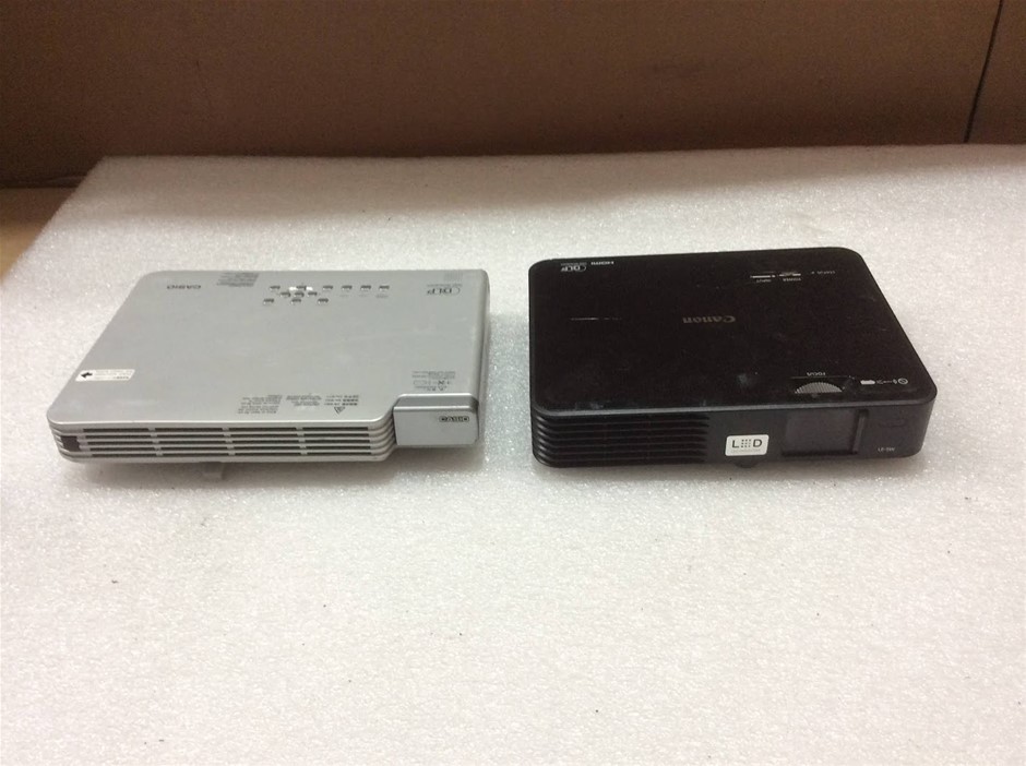 Canon LE-5W DATA Projector + Casio XJ-S32 Data Projector