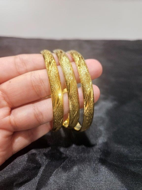 6pcs x 22KGF/ITALY Triple Yellow Gold Plated Bangles with stamps