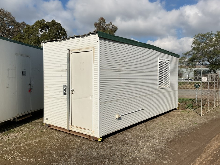 <p>Transportable Office 6m x 2.4m x 2.8m</p>