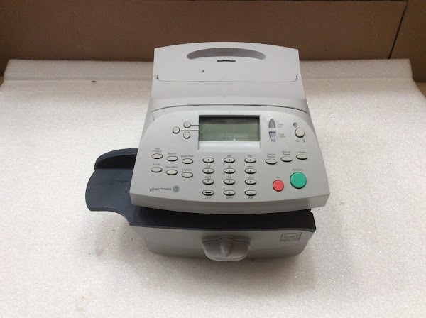Pitney Bowes PR30 Mailing Machine