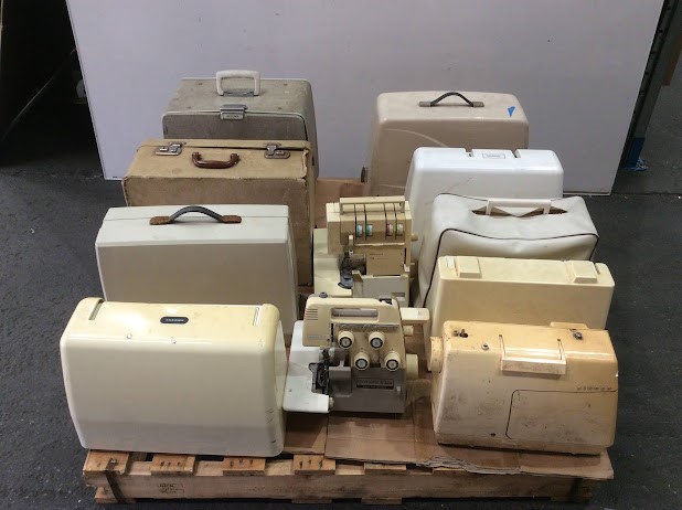 0016-2584430 · Janome&Brother PS-55&Singer Mixed Brand and Model Sewing Machines