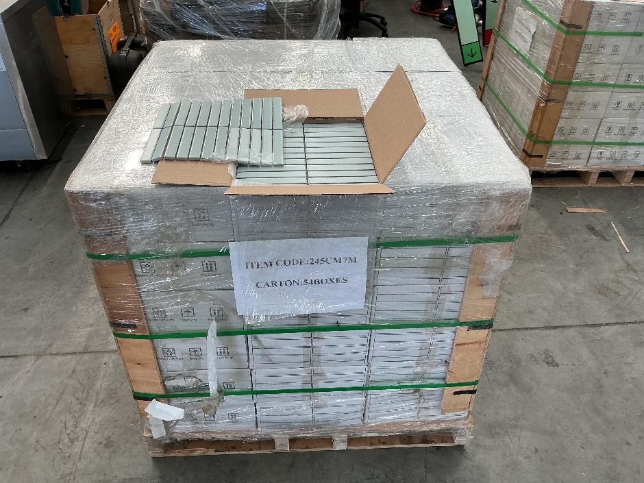 0037-23500560 · 1 x Pallet Light Green Stripe Tiles