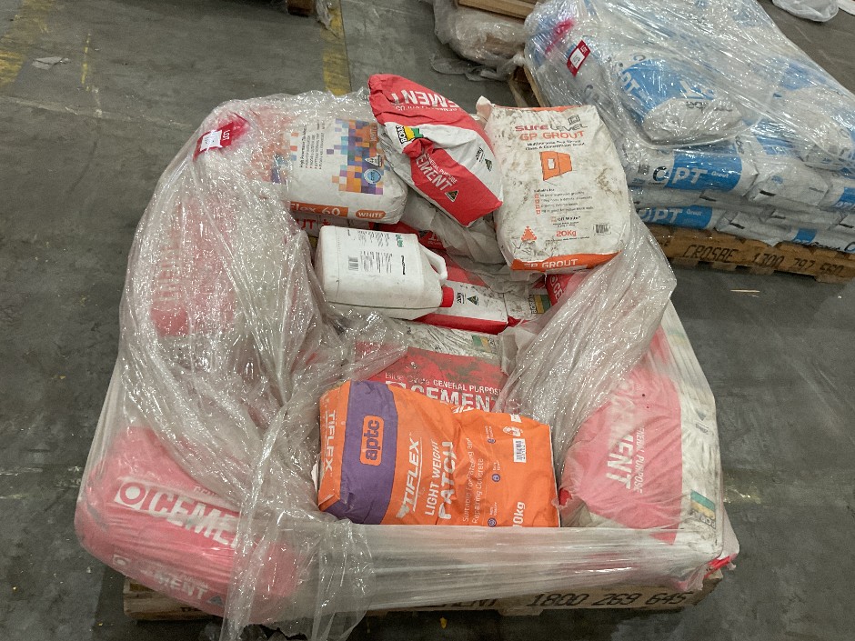 Pallet Comprising Bags of Grout, Cement Tile Adhesive, Etc.