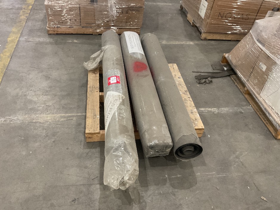 <p>3x Rolls of Protective Floor Covers</p>