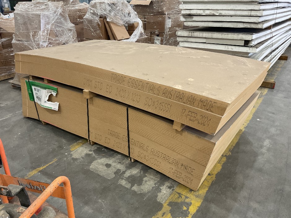 <p>Quantity of 3mm MDF Floor Panels</p>