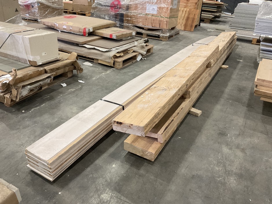 Quantity of Assorted Lengths of Timber