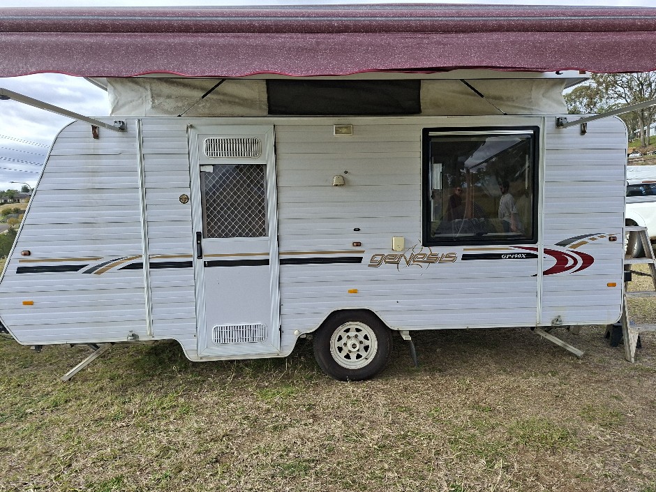 QLD - 2010 Windsor Genesis Caravan (Vendor Site Sale)