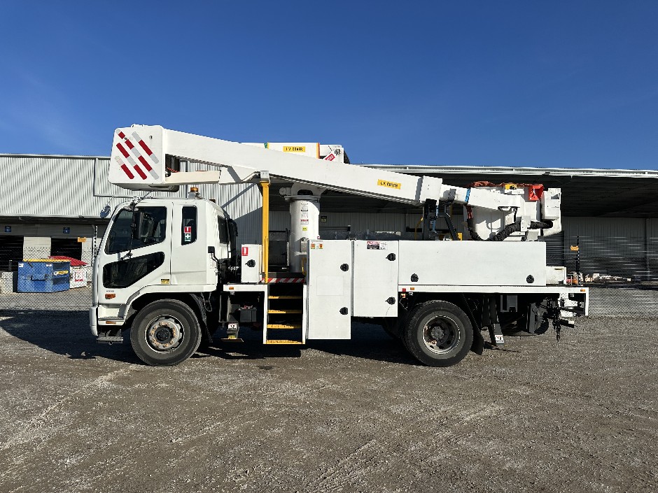2014 Mitsubishi Fuso Fighter 1627 4x2 EWP