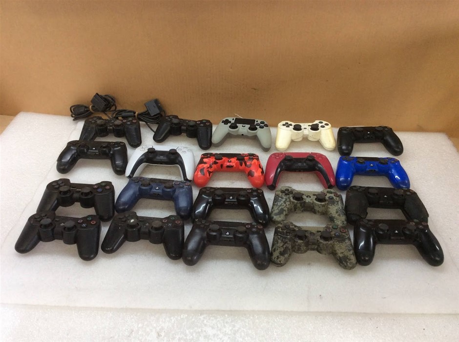 Sony DualShock / DualSense Wireless Game Controllers (Lot of 20)