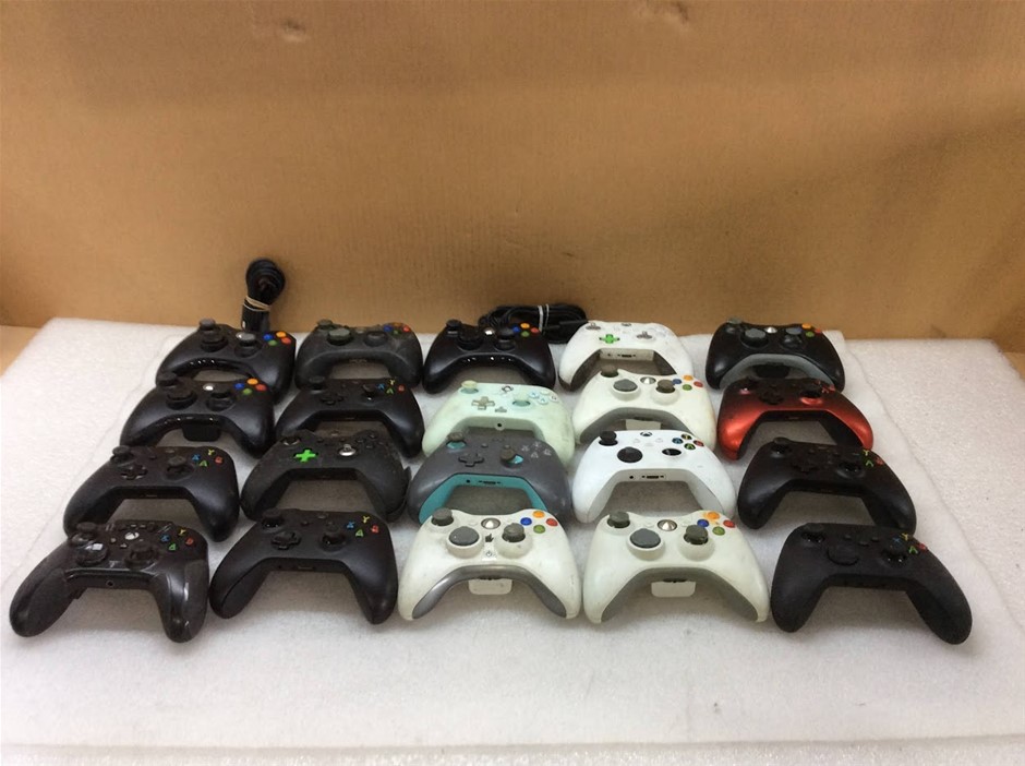Microsoft Xbox Wireless Controller (Lot of 20)