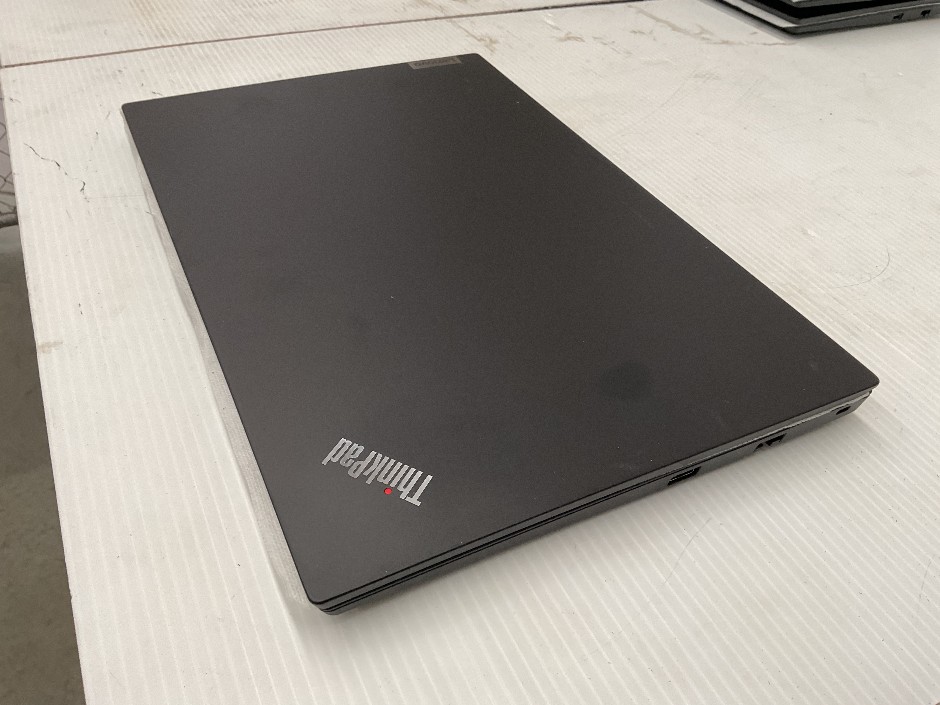 <p>Lenovo Linkpad E15 Gen 2 Laptop</p>