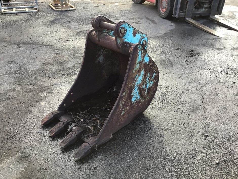 SBA Excavator Bucket Attachment with Teeth
