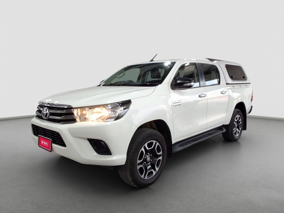 2017 Toyota Hilux SR Diesel