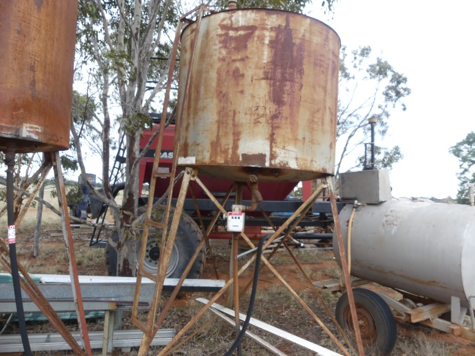 <p>Tower Mounted Fuel Tank</p>