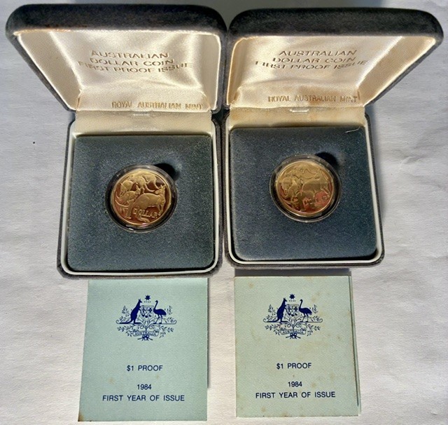 Australia: 2 x 1984 $1 Proof Cased Coins