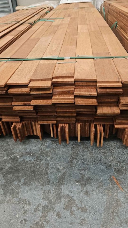 <p>10 x Merbau Edging 90x15mm at 5.7m</p>