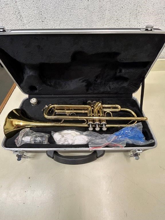 HUXLEY Trumpet in PVC Carry Case