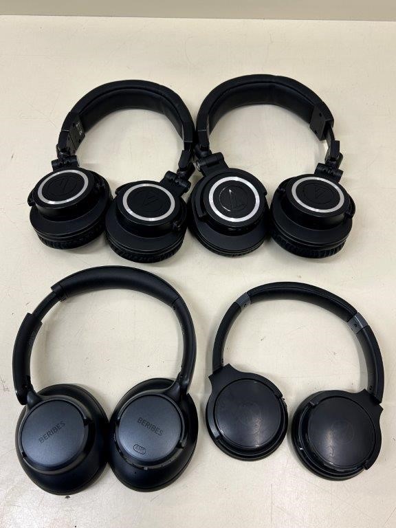 4 x Assorted Wireless Headphones including
