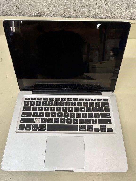 Apple A1278 13.3-Inch MacBook Pro Laptop
