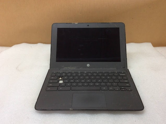 HP chromebook 11 G6 EE Laptop celeron N3350 4GBRAM/16GB Black