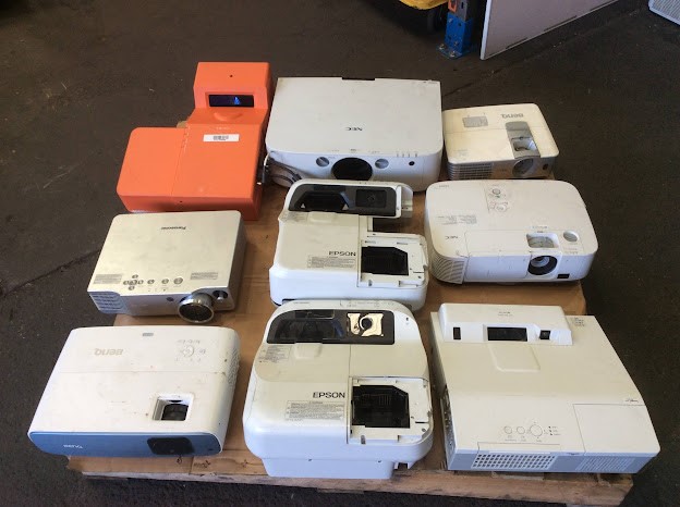 NEC PA500U&NEC P451W&BENQ&Hitachi CP-TW3005&Panasonic&Epson EB-695Wi/EB-140