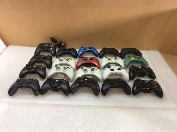Microsoft Mixed Brand and Model Controller Gamepad (Lot of 20)