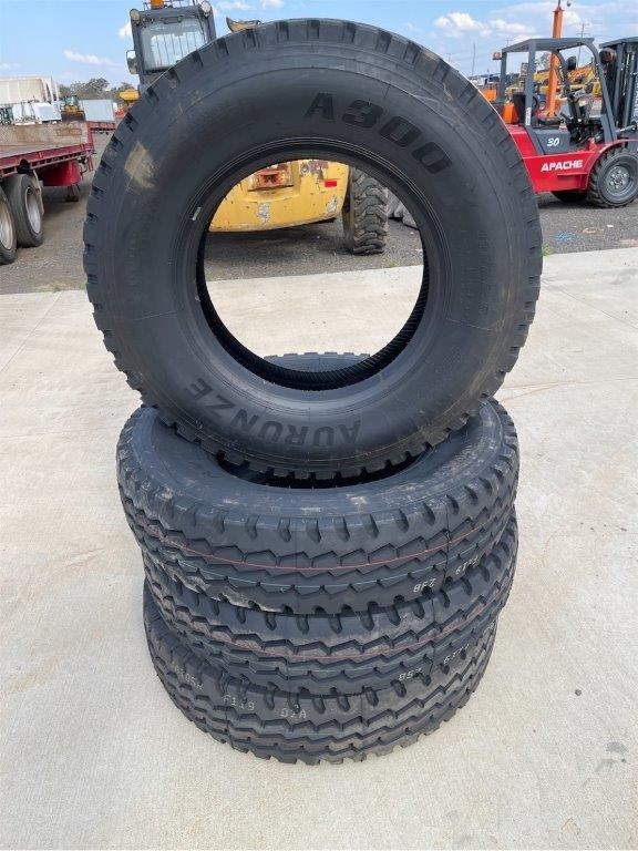 Qty of 4 11R22.5 Truck / Trailer Tyres( Unused)