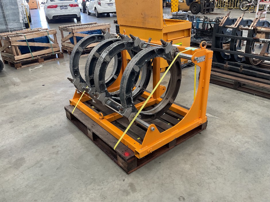 <p>Clamping carage</p>