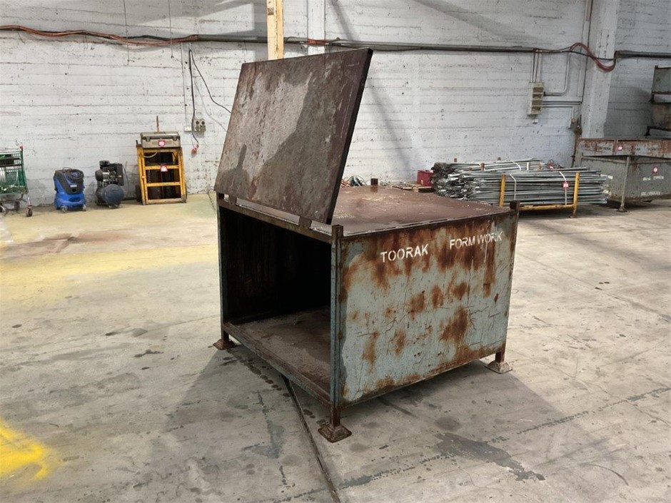 Heavy Duty Storage Bin