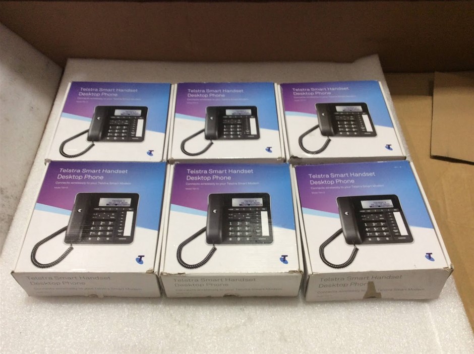 Telstra Smart Handset Desktop Phones (Lot of 6)