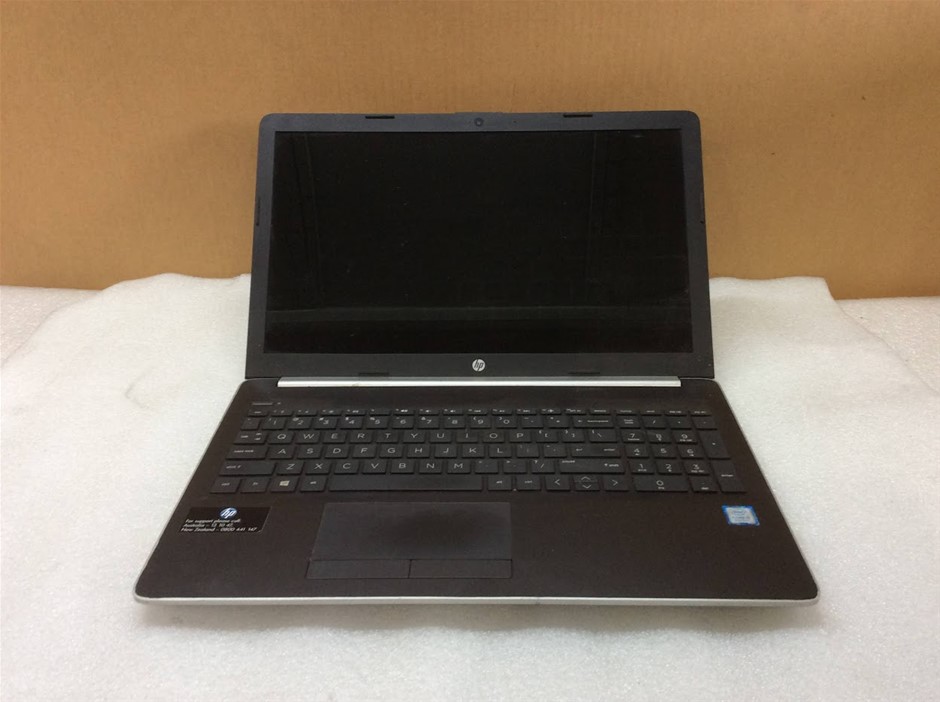 HP 15 da-0133TU Laptop i5-8250 8GBRAM 1TB Silver