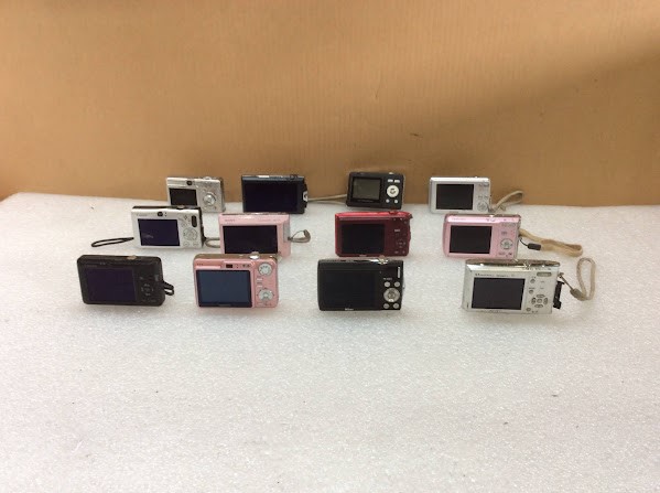 Nikon/Sony/Canon Mixed Brand and Model Digital Cameras (Lot of 12)