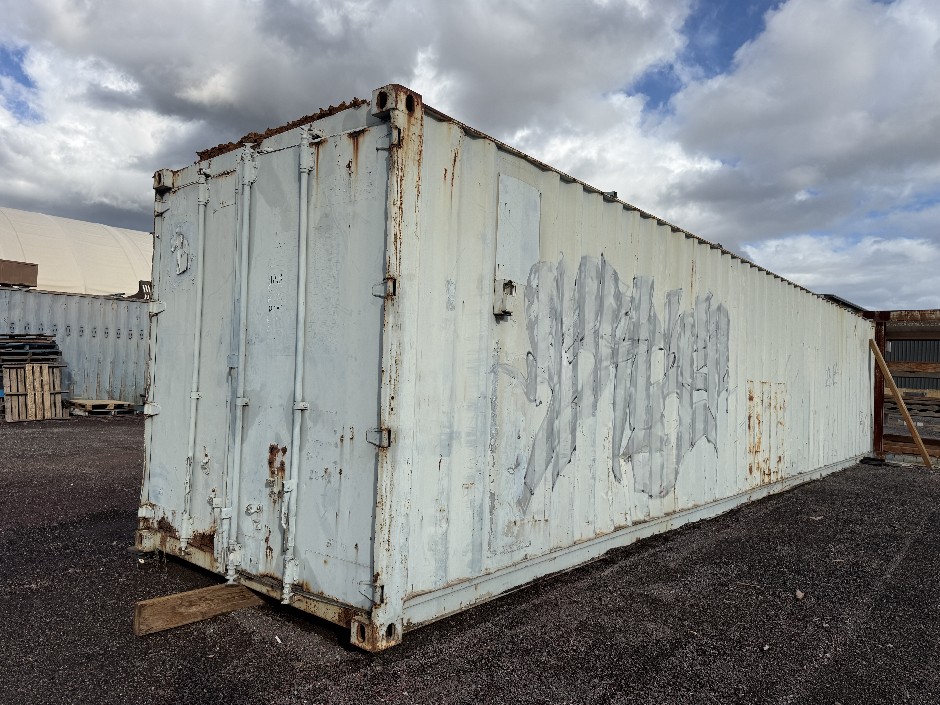 <p>40ft Container</p>