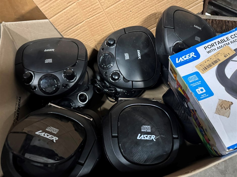 CLOSING DOWN SALE: Large quantity of CD players: