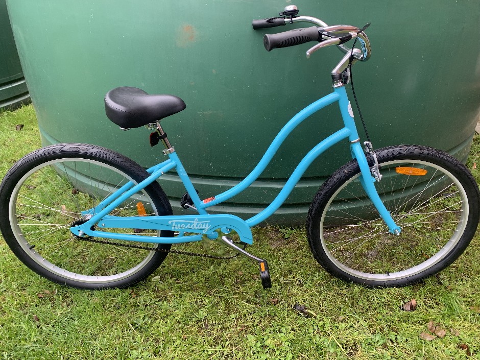 <p>1 x Tuesday Bicycle, Surf Blue in Colour, Size 26 (Unused)</p>