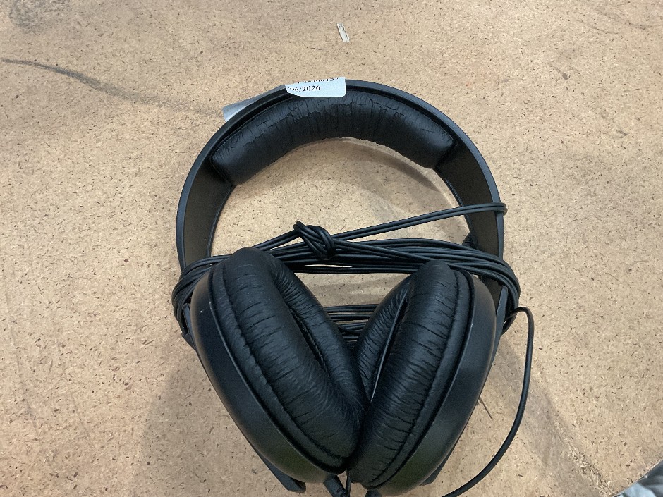 Sennheisers HD202 Headphone
