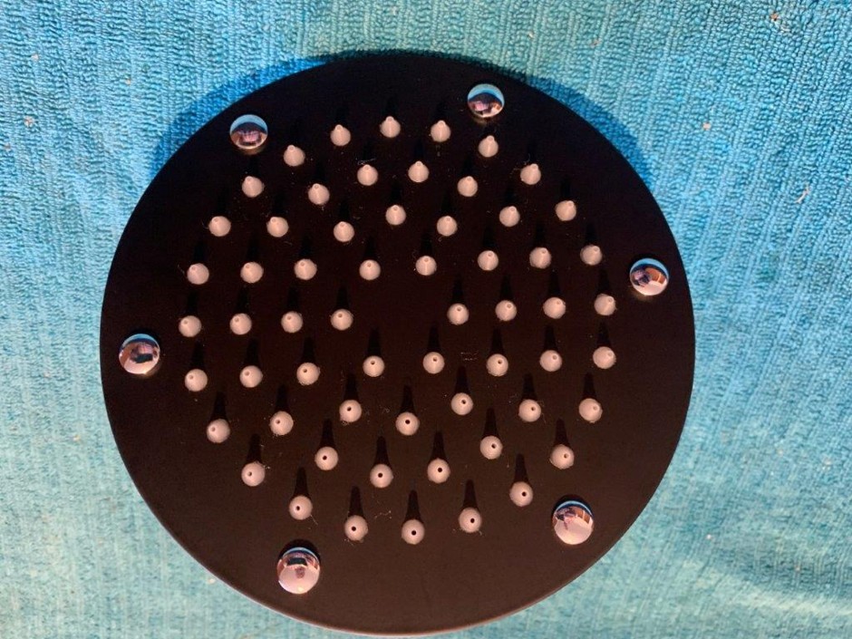 2 x 150mm Round Shower Heads, Black (Unused)